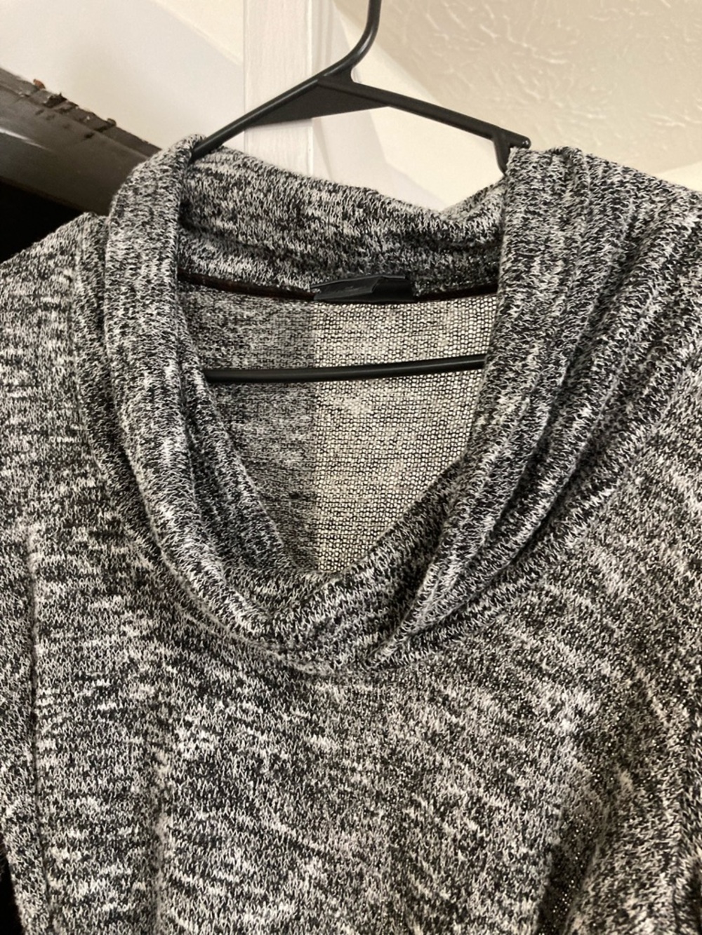 Ladies Sweater - Picture 6 of 12